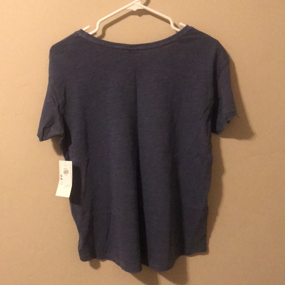 Too small - Picture 2 of 3